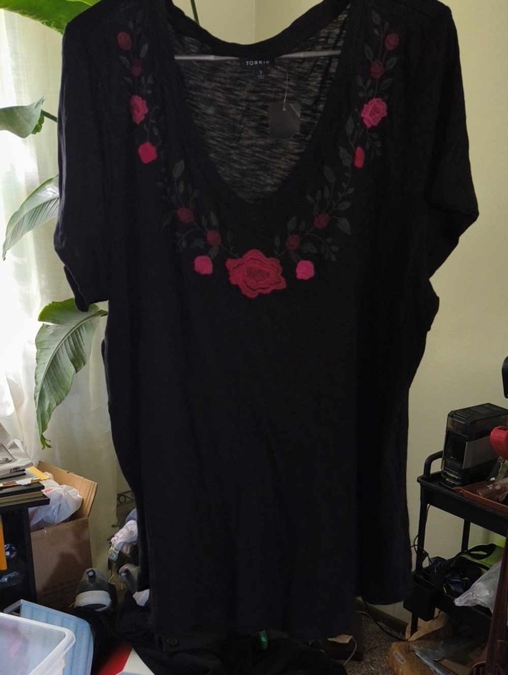 torrid Black V‑Neck Tee with Pink Rose Embroidery